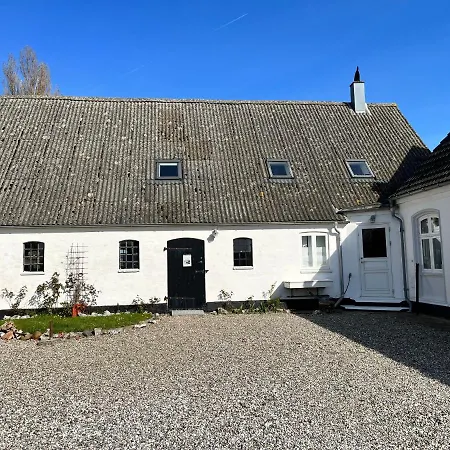 Ruhetgaard Bed & Kitchen Aeroskobing